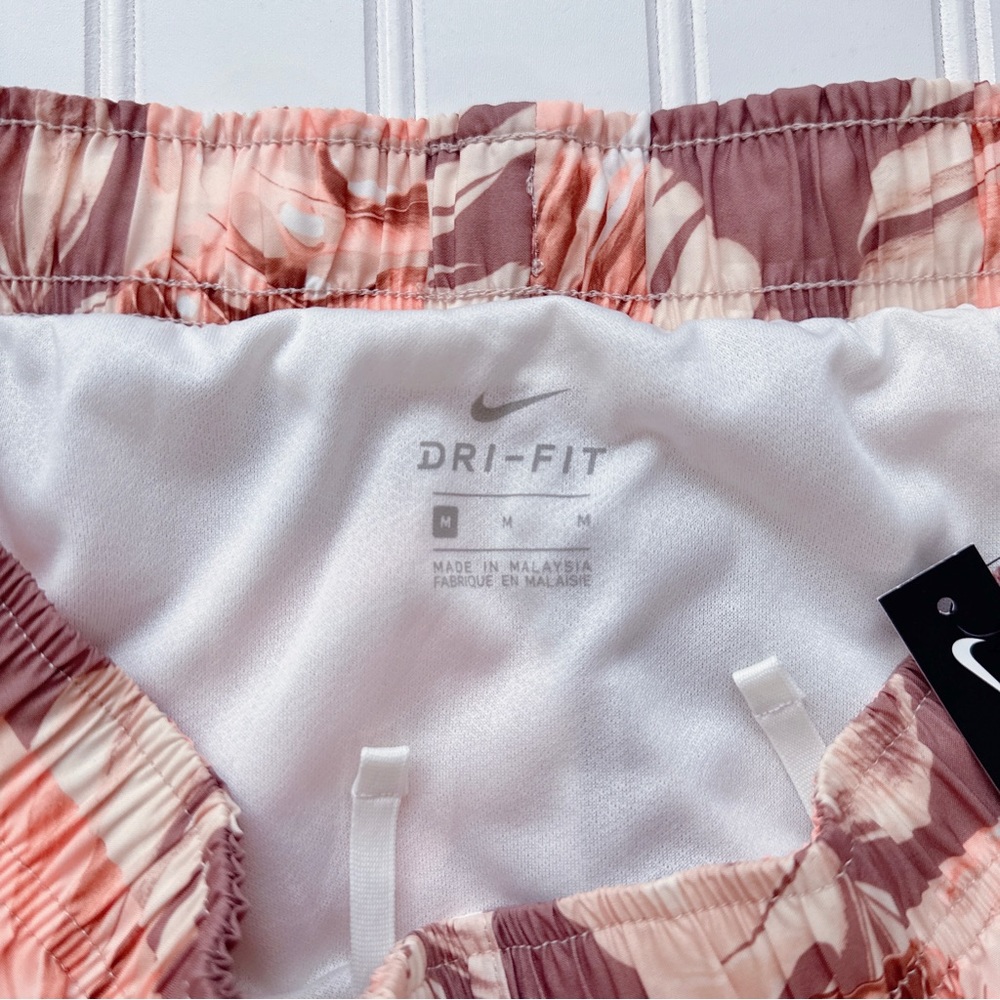 Nike Dri-Fit Tempo Printed Running Shorts In Neutral Tropical Print NWT - Picture 3 of 5